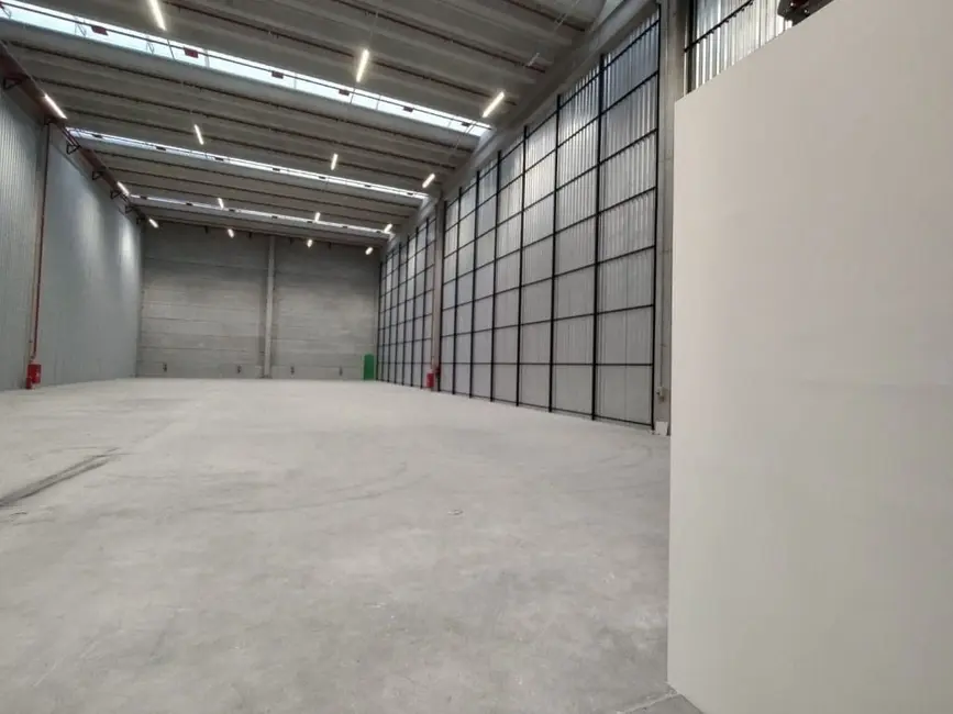 Armazém / Galpão para alugar, 1192m2 em Parque Jaçatuba, Santo Andre - SP - imagem 5 Foto 5 de Armazém / Galpão para alugar, 1192m2 em Parque Jaçatuba, Santo Andre - SP