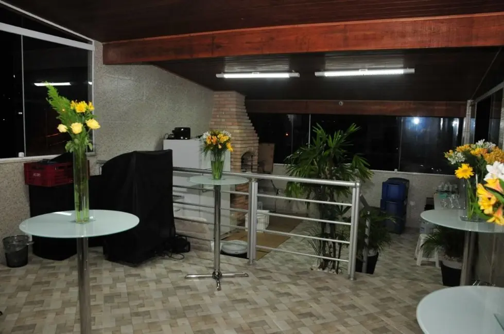 Foto 2 de Casa com 5 quartos à venda e para alugar, 290m2 em Parque Novo Oratório, Santo Andre - SP