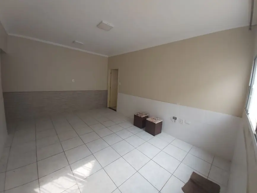 Foto 2 de Casa com 1 quarto para alugar, 60m2 em Sao Bernardo Do Campo - SP