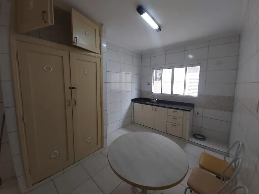 Foto 5 de Casa com 1 quarto para alugar, 60m2 em Sao Bernardo Do Campo - SP