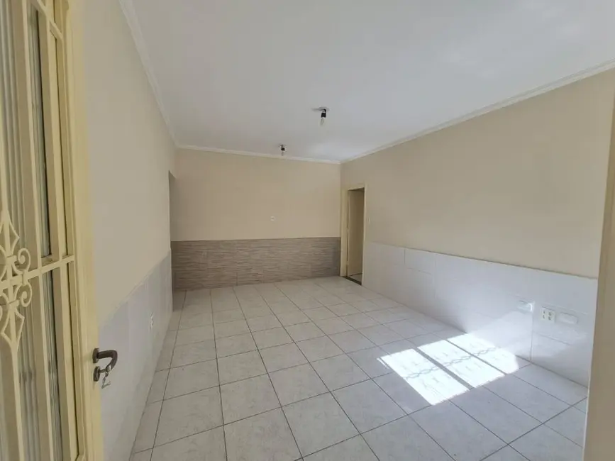 Foto 1 de Casa com 1 quarto para alugar, 60m2 em Sao Bernardo Do Campo - SP