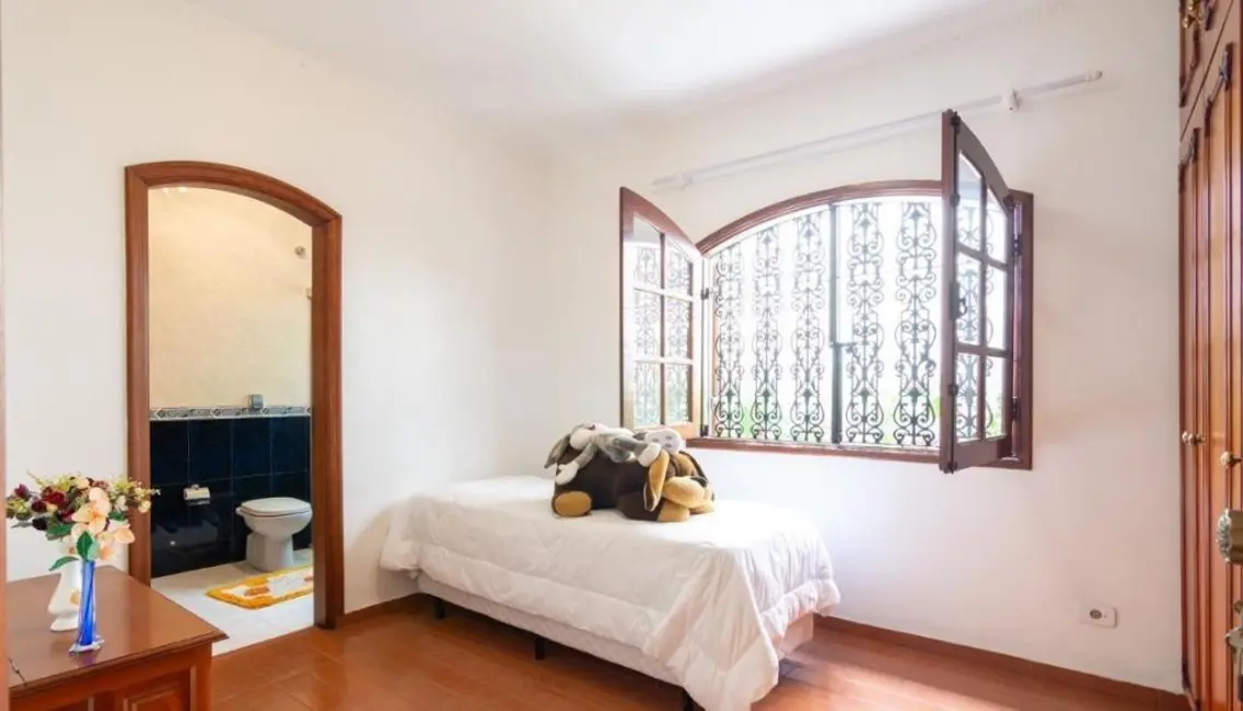 Foto 2 de Sobrado com 3 quartos à venda e para alugar, 350m2 em Jardim, Santo Andre - SP