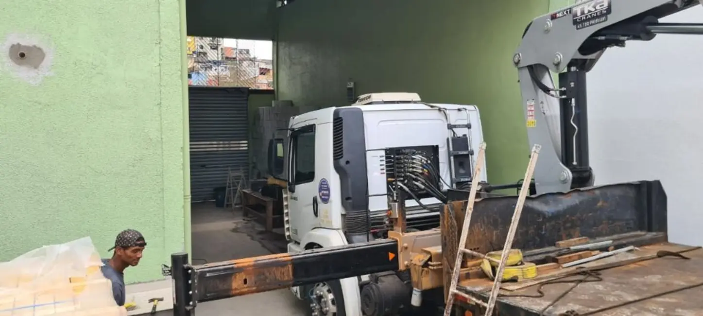 Foto 4 de Armazém / Galpão à venda, 1750m2 em Vila Luzita, Santo Andre - SP