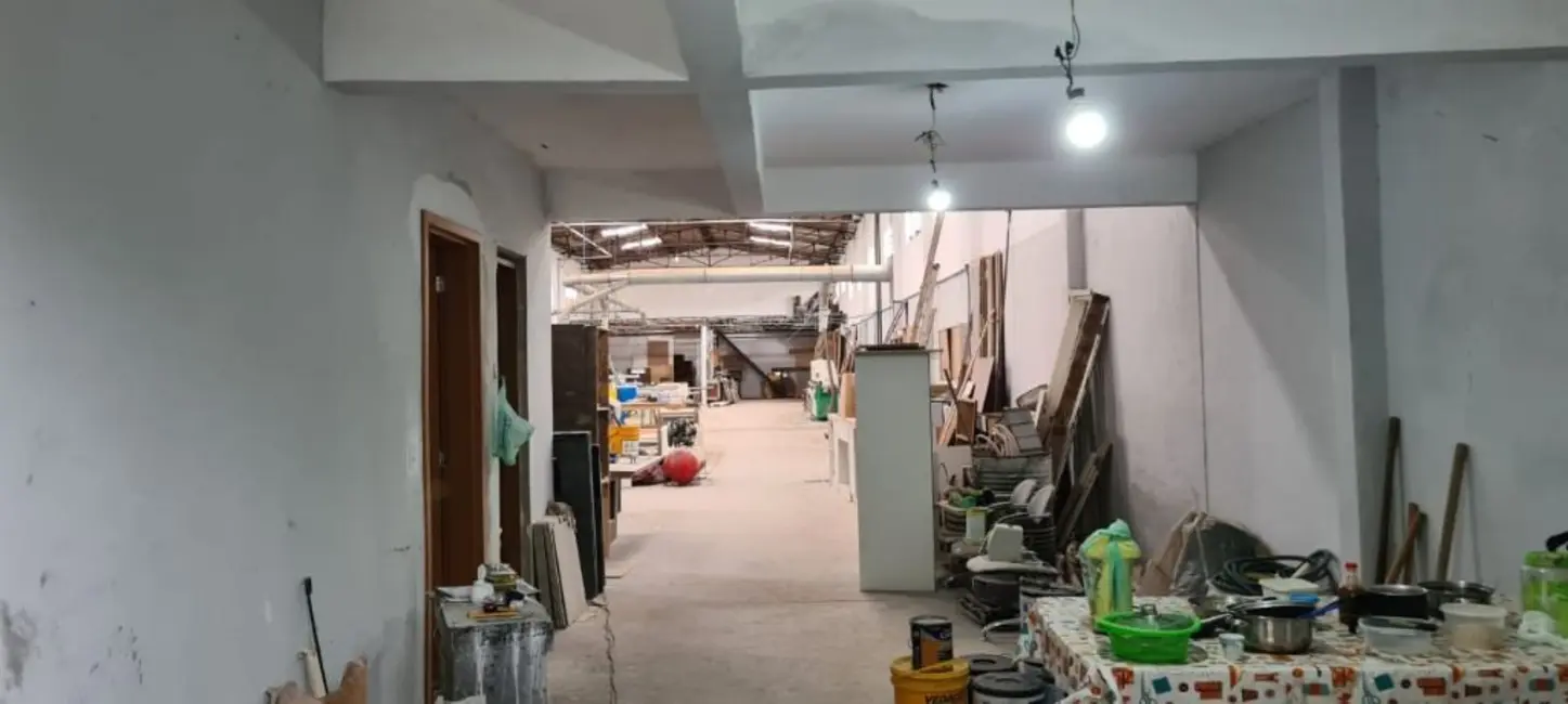 Foto 3 de Armazém / Galpão à venda, 1750m2 em Vila Luzita, Santo Andre - SP