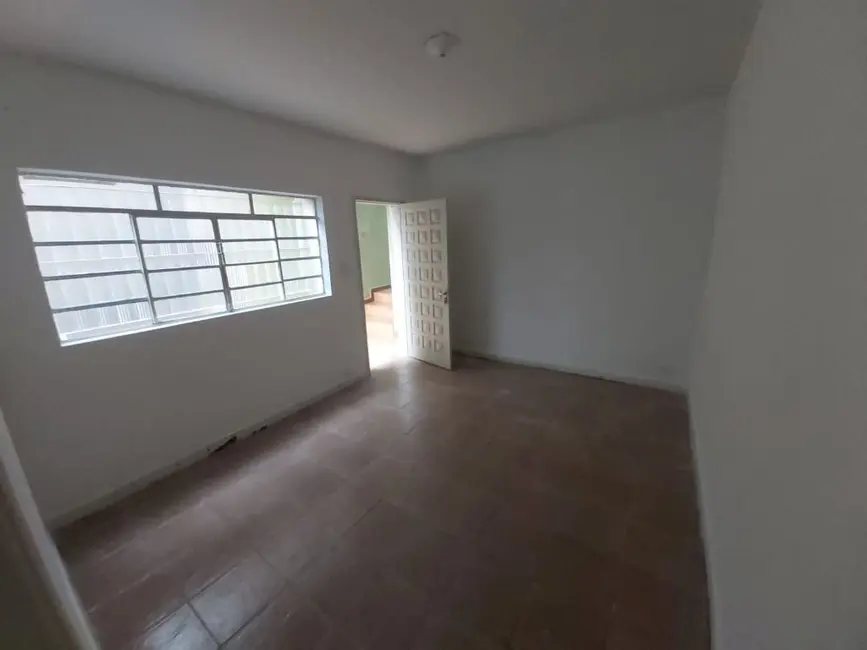 Casa com 2 quartos para alugar, 250m2 em Vila Príncipe de Gales, Santo Andre - SP - imagem 2 Foto 2 de Casa com 2 quartos para alugar, 250m2 em Vila Príncipe de Gales, Santo Andre - SP
