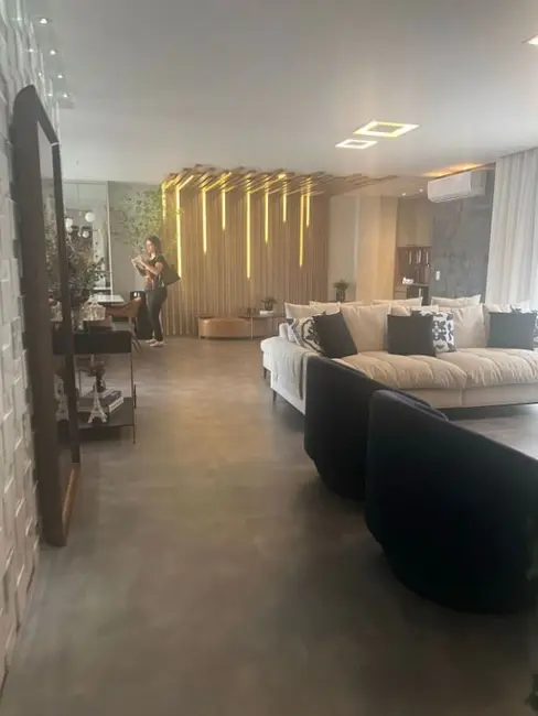 Foto 2 de Sobrado com 3 quartos à venda, 474m2 em Vila Gilda, Santo Andre - SP