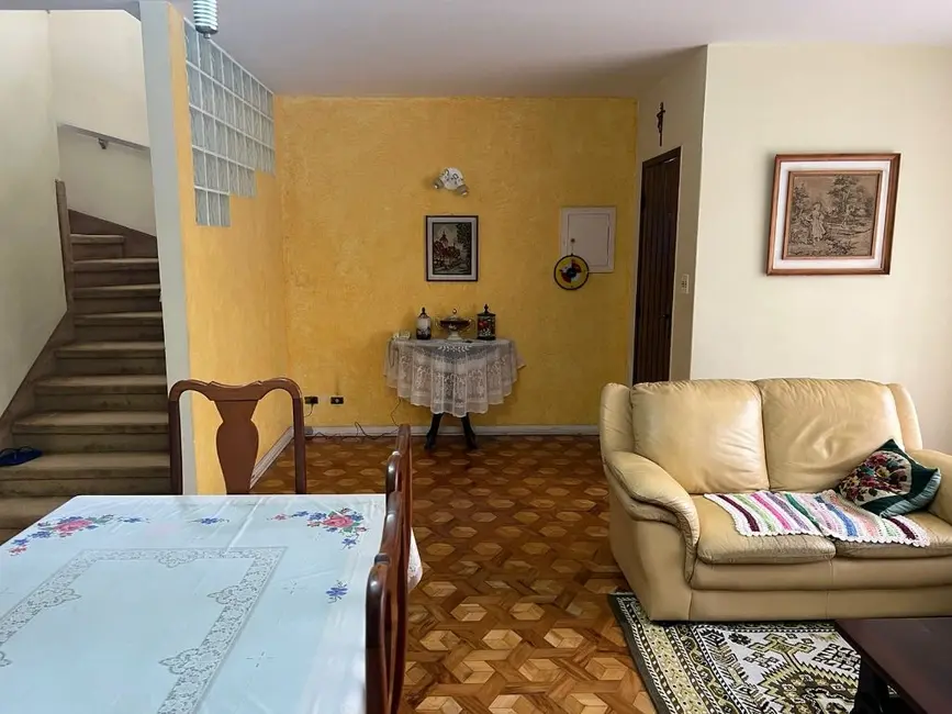 Sobrado com 3 quartos à venda, 147m2 em Jardim Bela Vista, Santo Andre - SP - imagem 3 Foto 3 de Sobrado com 3 quartos à venda, 147m2 em Jardim Bela Vista, Santo Andre - SP