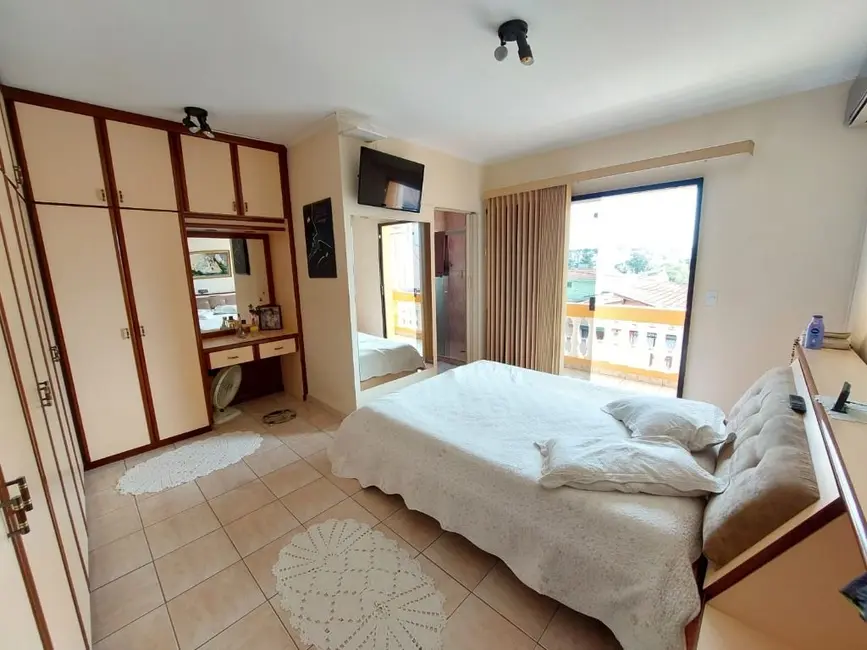 Foto 8 de Sobrado com 3 quartos à venda e para alugar, 125m2 em Vila Floresta, Santo Andre - SP