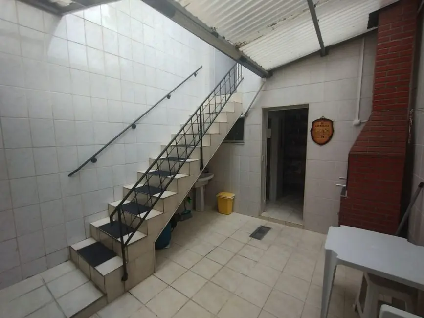 Foto 2 de Sobrado com 2 quartos à venda e para alugar, 123m2 em Vila Bastos, Santo Andre - SP