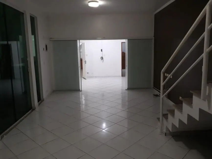 Foto 1 de Sobrado com 3 quartos à venda e para alugar, 241m2 em Jardim Bela Vista, Santo Andre - SP