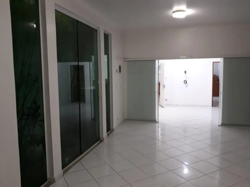 Foto 2 de Sobrado com 3 quartos à venda e para alugar, 241m2 em Jardim Bela Vista, Santo Andre - SP