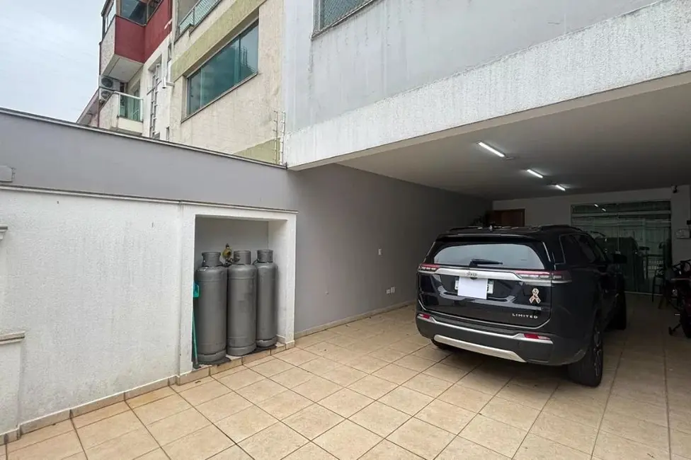 Sobrado com 3 quartos à venda e para alugar, 277m2 em Vila Valparaíso, Santo Andre - SP - imagem 2 Foto 2 de Sobrado com 3 quartos à venda e para alugar, 277m2 em Vila Valparaíso, Santo Andre - SP