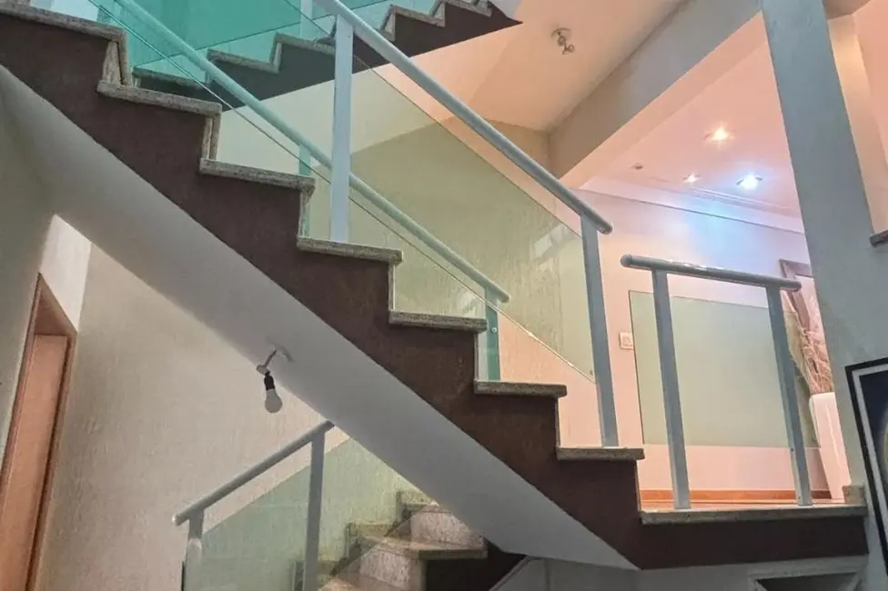 Sobrado com 3 quartos à venda e para alugar, 277m2 em Vila Valparaíso, Santo Andre - SP - imagem 9 Foto 9 de Sobrado com 3 quartos à venda e para alugar, 277m2 em Vila Valparaíso, Santo Andre - SP