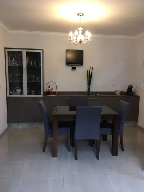 Sobrado com 3 quartos à venda, 240m2 em Parque das Nações, Santo Andre - SP - imagem 5 Foto 5 de Sobrado com 3 quartos à venda, 240m2 em Parque das Nações, Santo Andre - SP