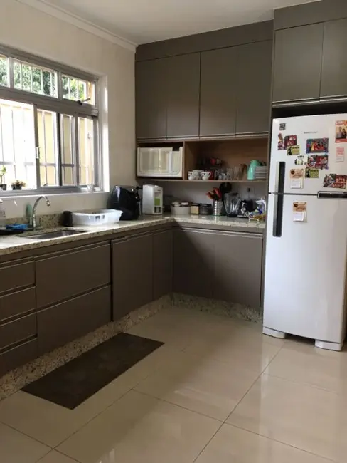 Sobrado com 3 quartos à venda, 240m2 em Parque das Nações, Santo Andre - SP - imagem 4 Foto 4 de Sobrado com 3 quartos à venda, 240m2 em Parque das Nações, Santo Andre - SP