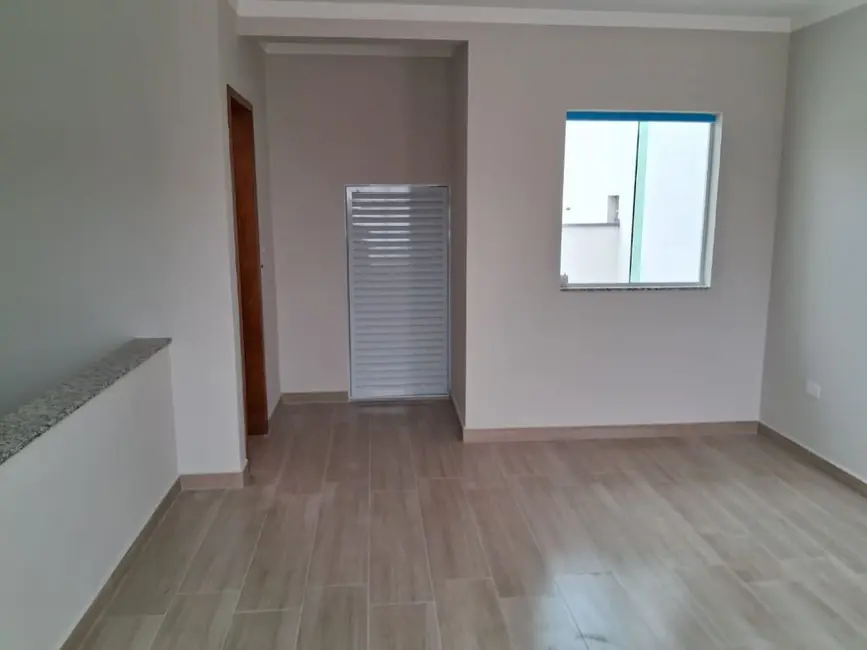 Sobrado com 3 quartos à venda, 178m2 em Paraíso, Santo Andre - SP - imagem 2 Foto 2 de Sobrado com 3 quartos à venda, 178m2 em Paraíso, Santo Andre - SP