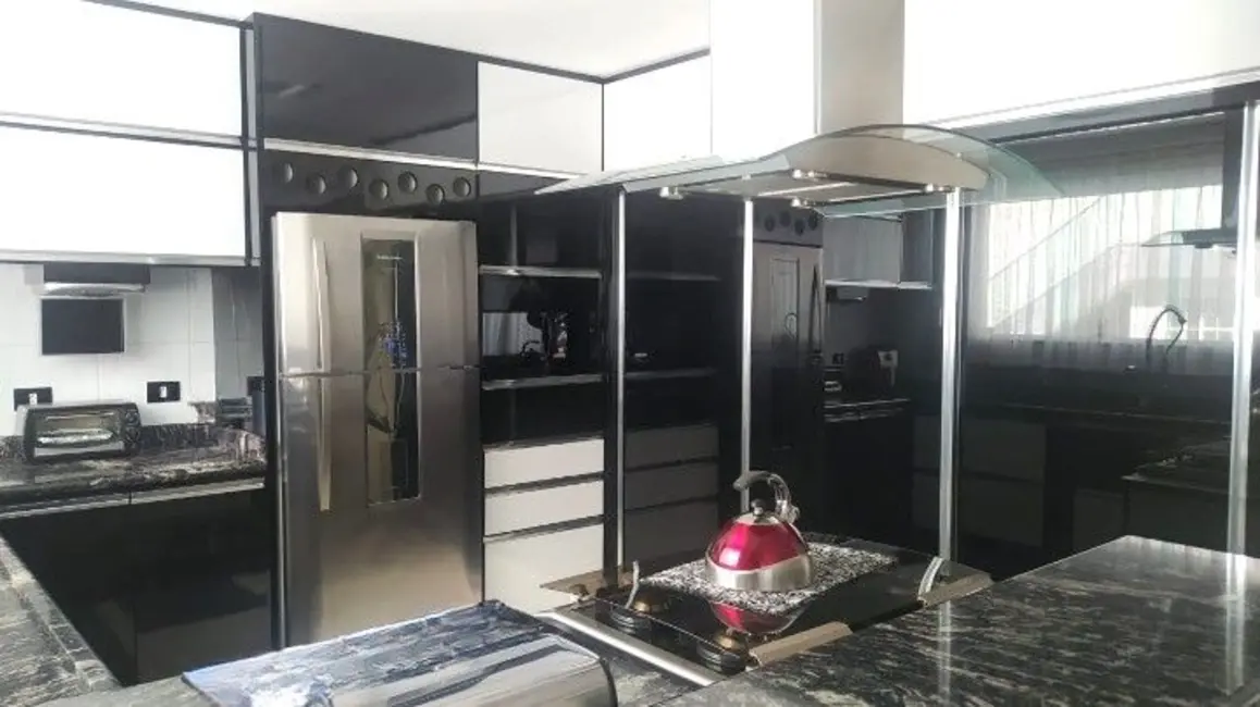 Foto 6 de Sobrado com 3 quartos à venda, 535m2 em Vila Helena, Santo Andre - SP