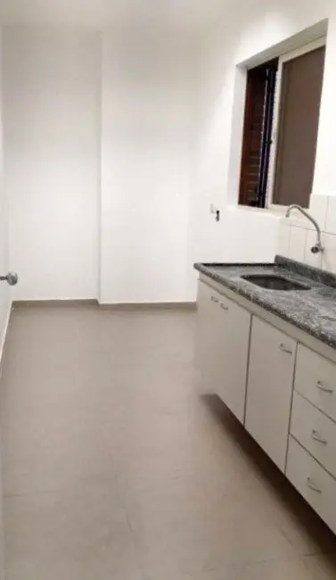 Foto 3 de Sala Comercial para alugar, 198m2 em Vila Bastos, Santo Andre - SP