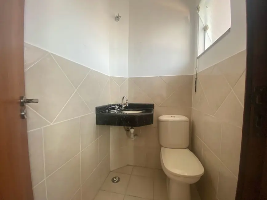 Foto 2 de Sobrado com 4 quartos à venda e para alugar, 177m2 em Vila Bastos, Santo Andre - SP