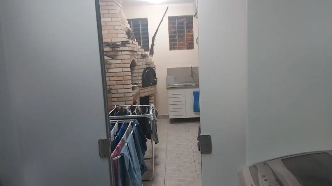 Foto 9 de Sobrado com 3 quartos à venda, 240m2 em Vila Scarpelli, Santo Andre - SP