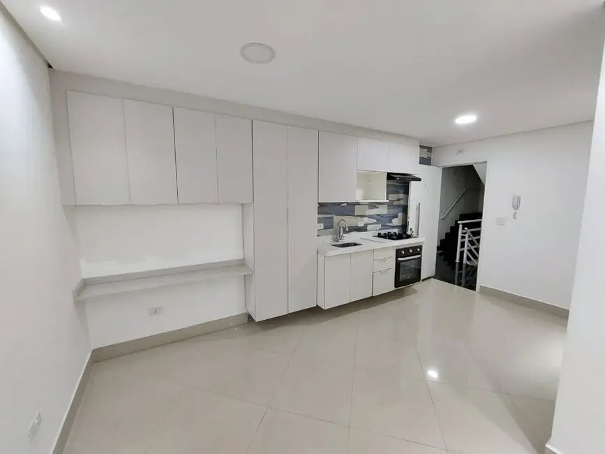 Foto 6 de Apartamento com 2 quartos para alugar, 50m2 em Vila Bastos, Santo Andre - SP
