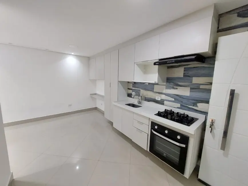 Foto 5 de Apartamento com 2 quartos para alugar, 50m2 em Vila Bastos, Santo Andre - SP