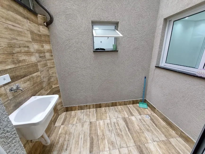 Foto 3 de Apartamento com 2 quartos para alugar, 50m2 em Vila Bastos, Santo Andre - SP