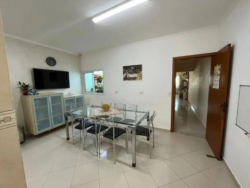 Sobrado com 3 quartos à venda, 156m2 em Vila Scarpelli, Santo Andre - SP - imagem 8 Foto 8 de Sobrado com 3 quartos à venda, 156m2 em Vila Scarpelli, Santo Andre - SP