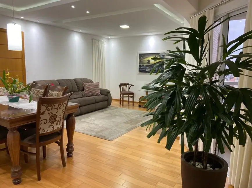 Apartamento com 3 quartos à venda, 127m2 em Vila Bastos, Santo Andre - SP - imagem 5 Foto 5 de Apartamento com 3 quartos à venda, 127m2 em Vila Bastos, Santo Andre - SP