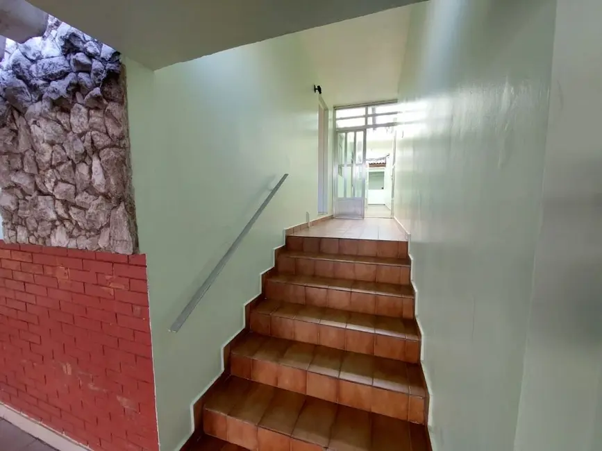 Sobrado com 3 quartos à venda, 131m2 em Parque Jaçatuba, Santo Andre - SP - imagem 4 Foto 4 de Sobrado com 3 quartos à venda, 131m2 em Parque Jaçatuba, Santo Andre - SP