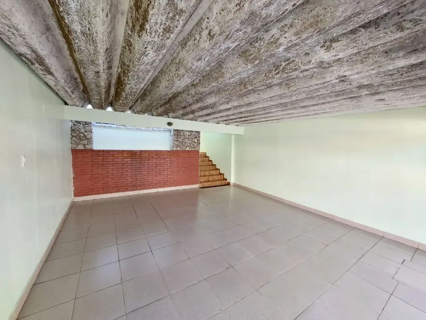 Sobrado com 3 quartos à venda, 131m2 em Parque Jaçatuba, Santo Andre - SP - imagem 3 Foto 3 de Sobrado com 3 quartos à venda, 131m2 em Parque Jaçatuba, Santo Andre - SP