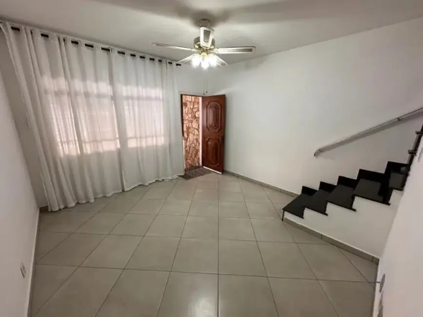 Foto 1 de Sobrado com 2 quartos à venda e para alugar, 100m2 em Vila Valparaíso, Santo Andre - SP