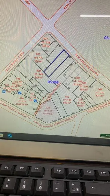 Foto 1 de Terreno / Lote à venda, 400m2 em Santo Andre - SP