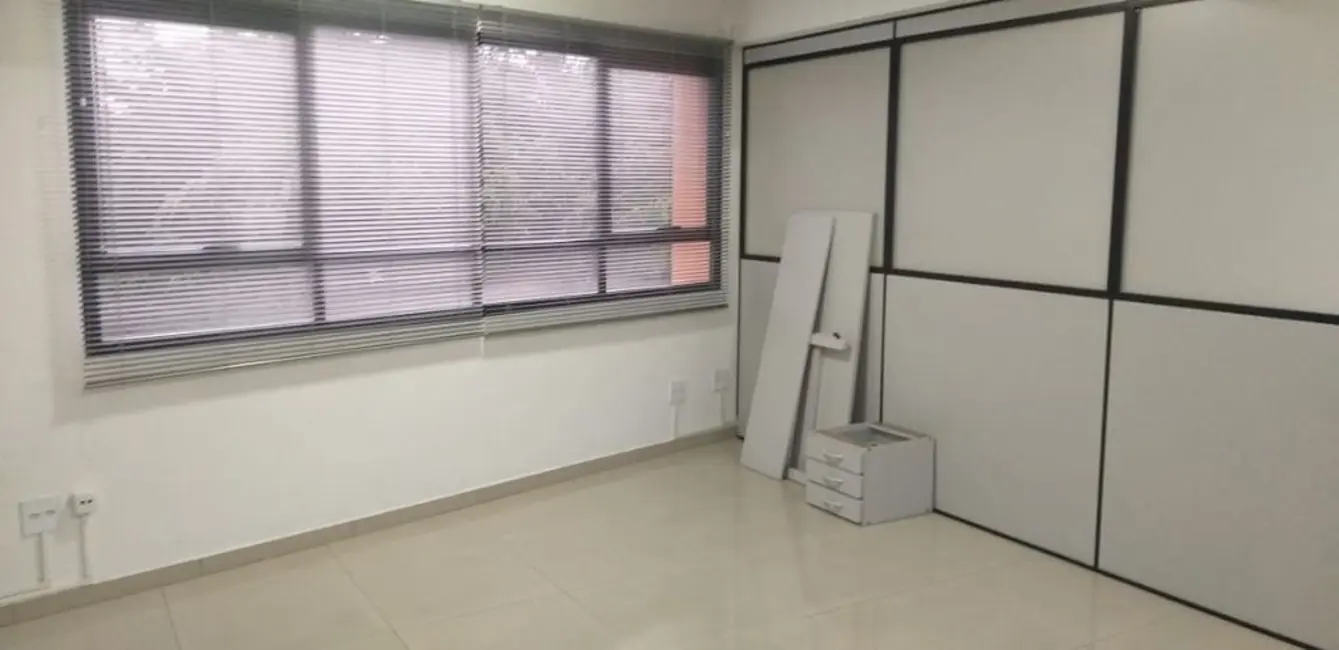 Foto 9 de Sala Comercial para alugar, 75m2 em Vila Bastos, Santo Andre - SP