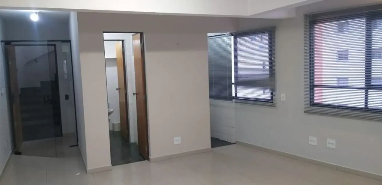 Foto 2 de Sala Comercial para alugar, 75m2 em Vila Bastos, Santo Andre - SP