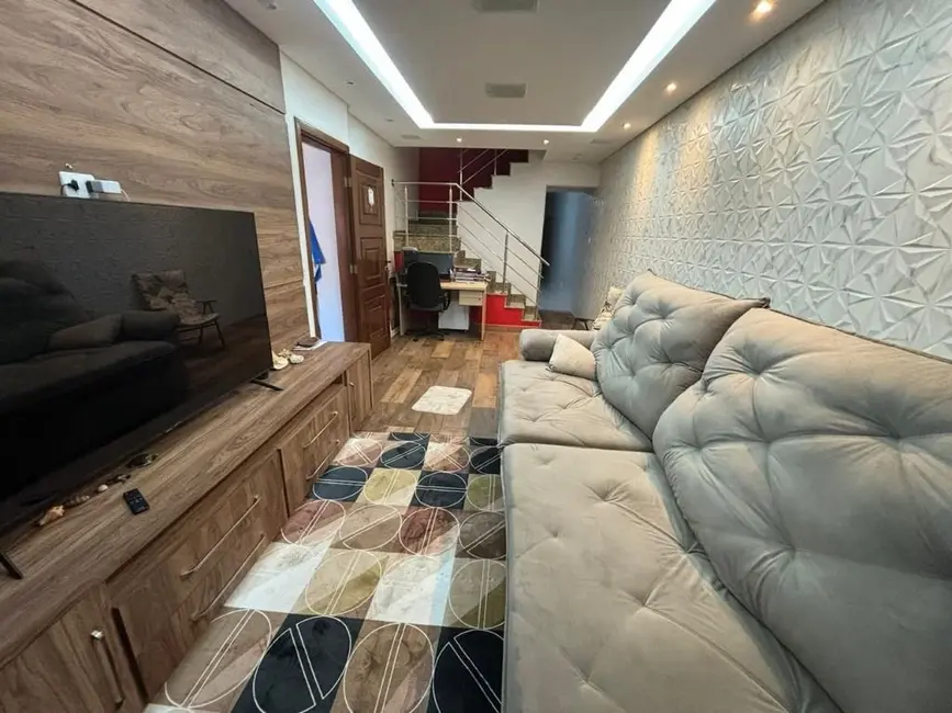 Foto 4 de Sobrado com 4 quartos à venda, 275m2 em Condomínio Maracanã, Santo Andre - SP