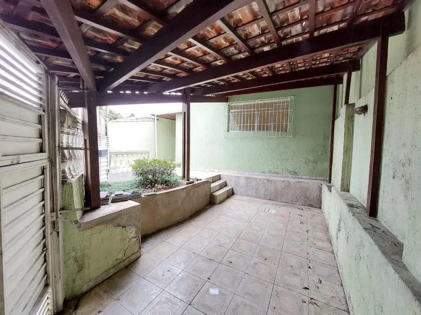 Foto 1 de Casa com 2 quartos para alugar, 117m2 em Vila Bastos, Santo Andre - SP