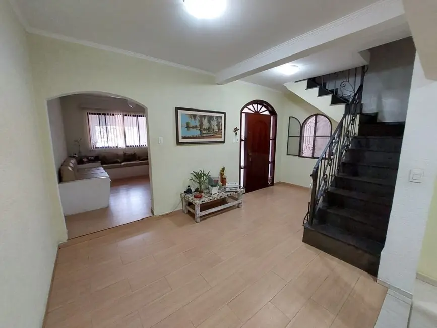 Foto 2 de Sobrado com 4 quartos à venda, 249m2 em Vila Gilda, Santo Andre - SP