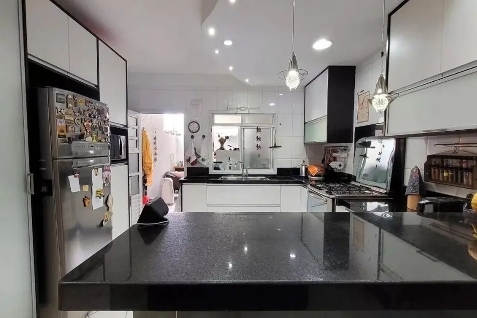 Foto 9 de Sobrado com 3 quartos à venda e para alugar, 112m2 em Vila Scarpelli, Santo Andre - SP