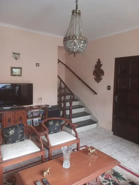 Sobrado com 3 quartos à venda, 200m2 em Campestre, Santo Andre - SP - imagem 4 Foto 4 de Sobrado com 3 quartos à venda, 200m2 em Campestre, Santo Andre - SP