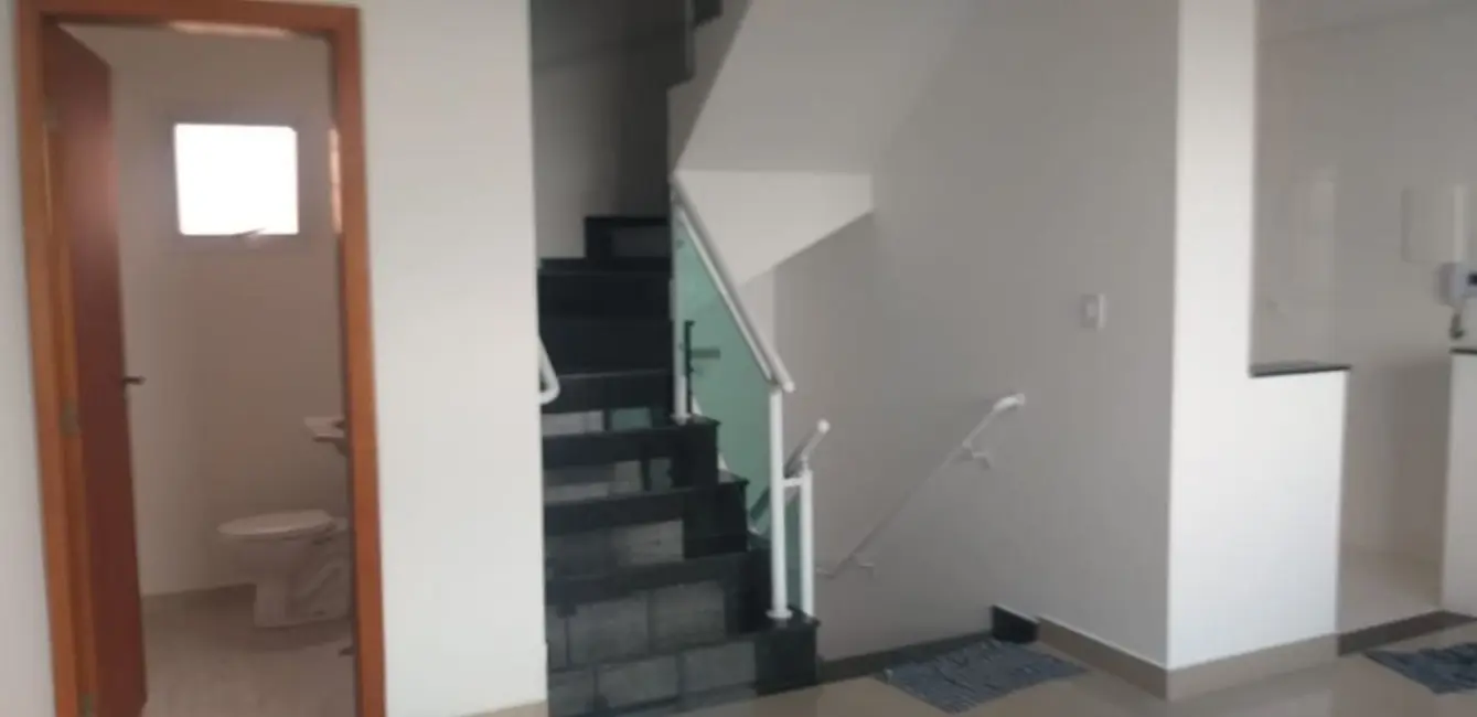 Foto 1 de Sobrado com 3 quartos para alugar, 128m2 em Vila Valparaíso, Santo Andre - SP