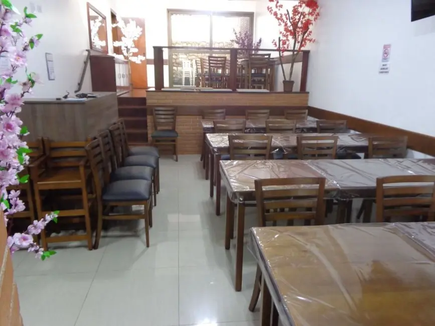 Foto 8 de Casa com 2 quartos à venda e para alugar, 700m2 em Centro, Diadema - SP