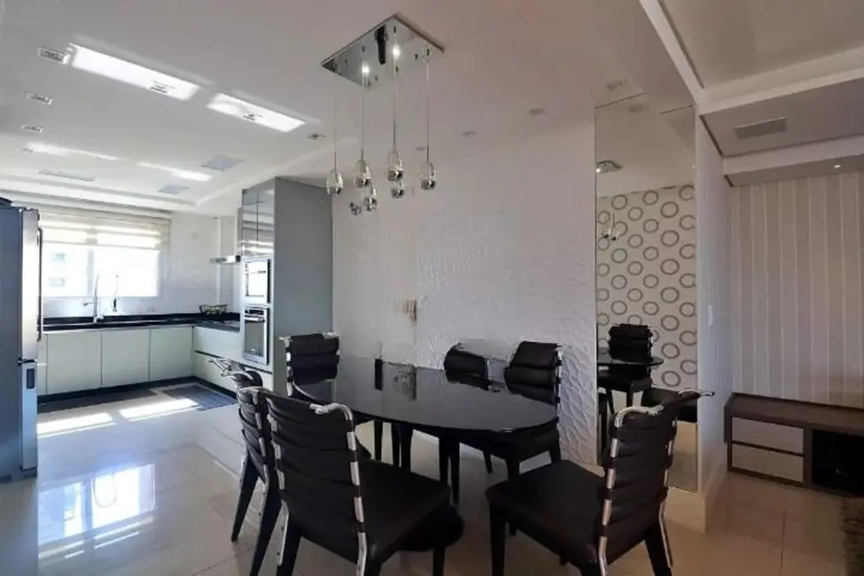 Apartamento com 4 quartos à venda, 228m2 em Jardim, Santo Andre - SP - imagem 5 Foto 5 de Apartamento com 4 quartos à venda, 228m2 em Jardim, Santo Andre - SP