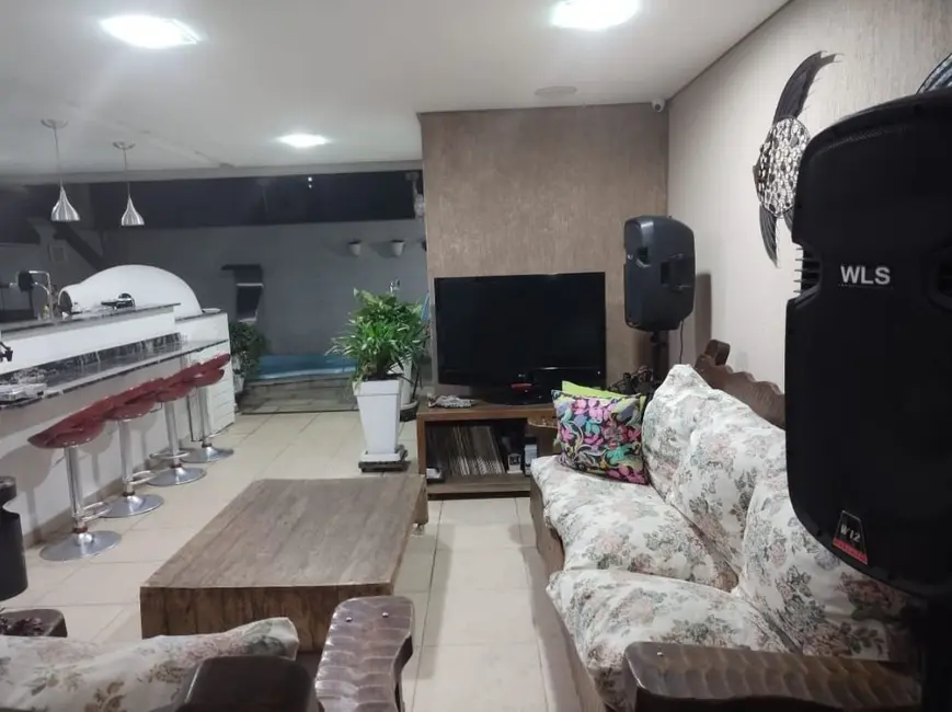 Foto 1 de Sobrado com 3 quartos à venda, 476m2 em Sao Bernardo Do Campo - SP