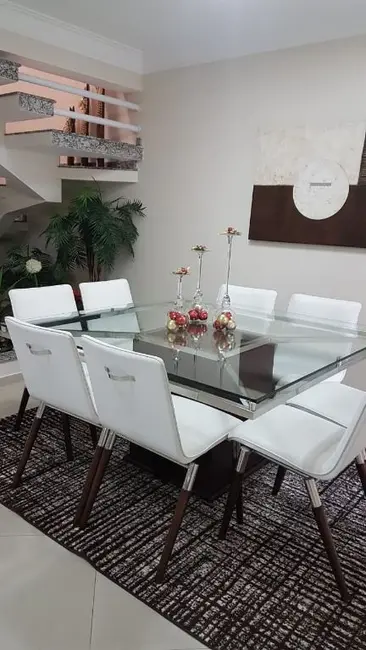 Foto 5 de Sobrado com 3 quartos à venda, 299m2 em Santo Andre - SP