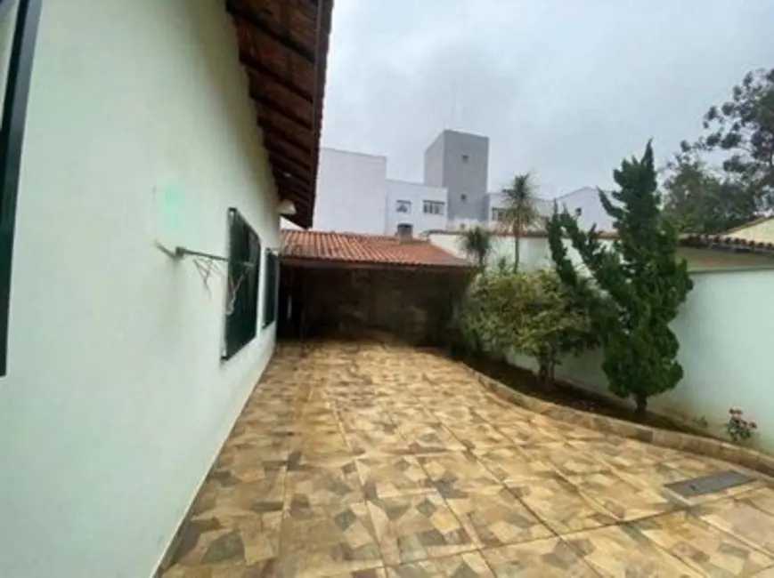 Casa com 3 quartos à venda, 251m2 em Osvaldo Cruz, Sao Caetano Do Sul - SP - imagem 6 Foto 6 de Casa com 3 quartos à venda, 251m2 em Osvaldo Cruz, Sao Caetano Do Sul - SP