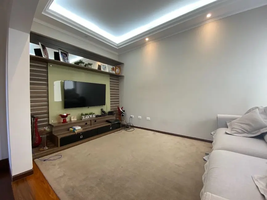 Sobrado com 4 quartos à venda e para alugar, 423m2 em Vila Assunção, Santo Andre - SP - imagem 5 Foto 5 de Sobrado com 4 quartos à venda e para alugar, 423m2 em Vila Assunção, Santo Andre - SP