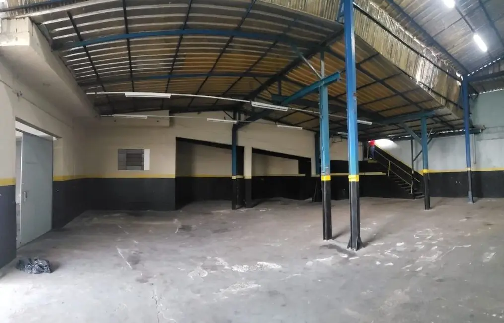 Foto 1 de Armazém / Galpão para alugar, 941m2 em Jardim, Santo Andre - SP