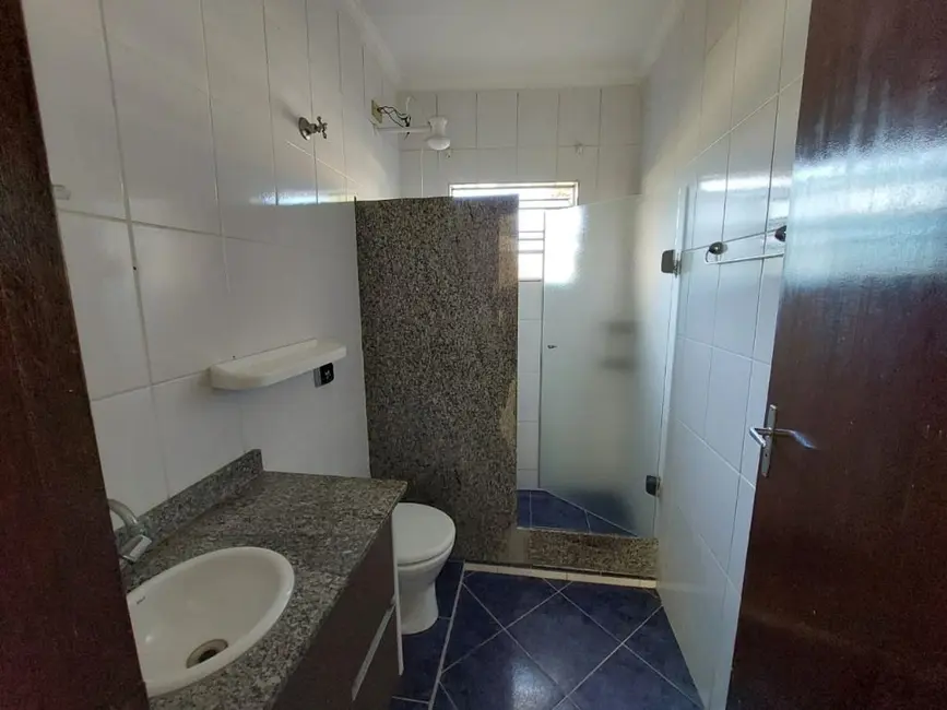 Foto 2 de Casa com 2 quartos para alugar, 100m2 em Parque Erasmo Assunção, Santo Andre - SP