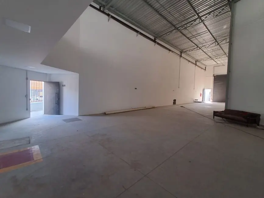 Foto 1 de Armazém / Galpão para alugar, 400m2 em Campestre, Santo Andre - SP